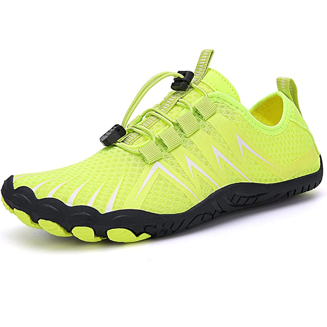 Man wearing the Dawson men's wide-leg lightweight shoes, 21 view