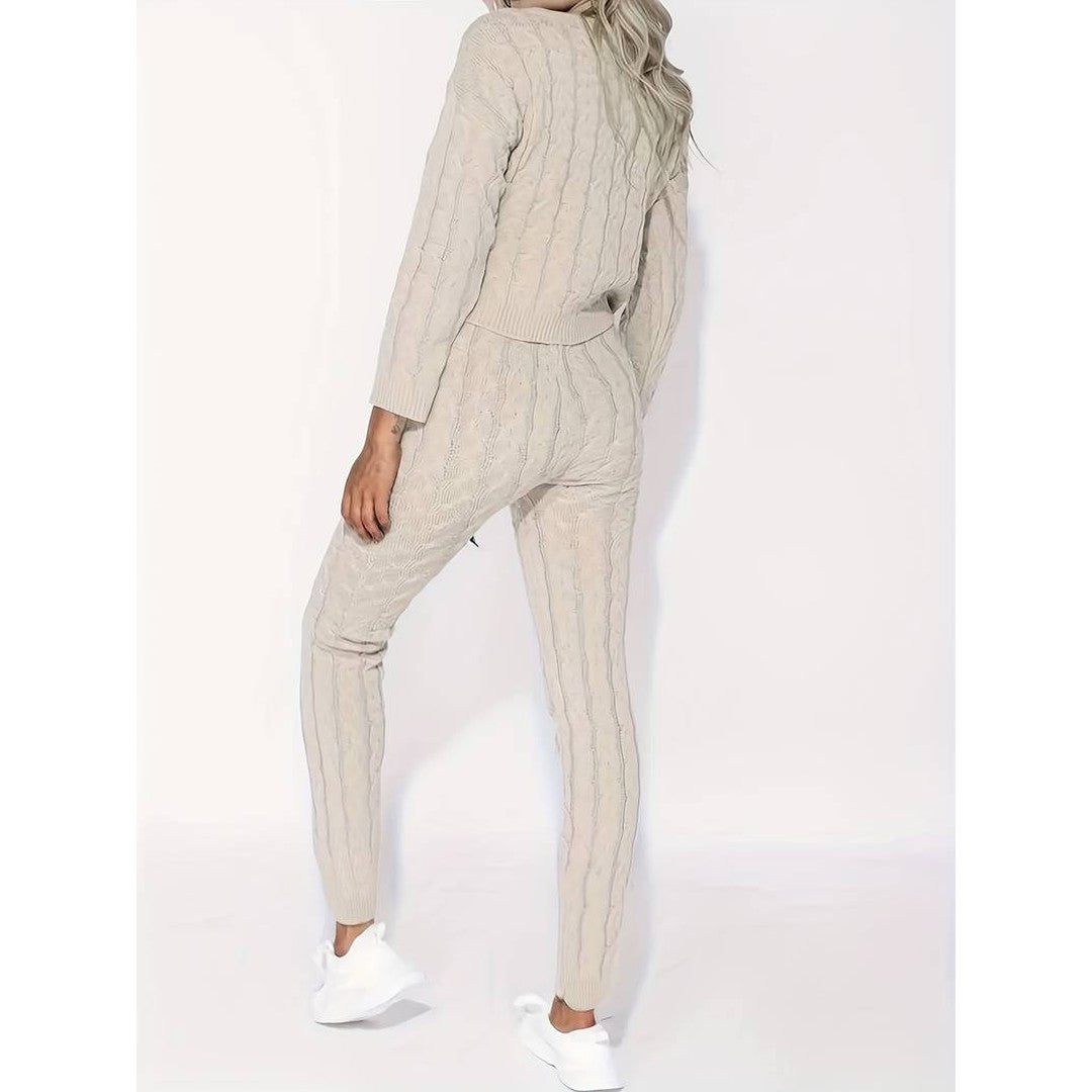 Woman wearing the Dione women's chic apparel, detail view