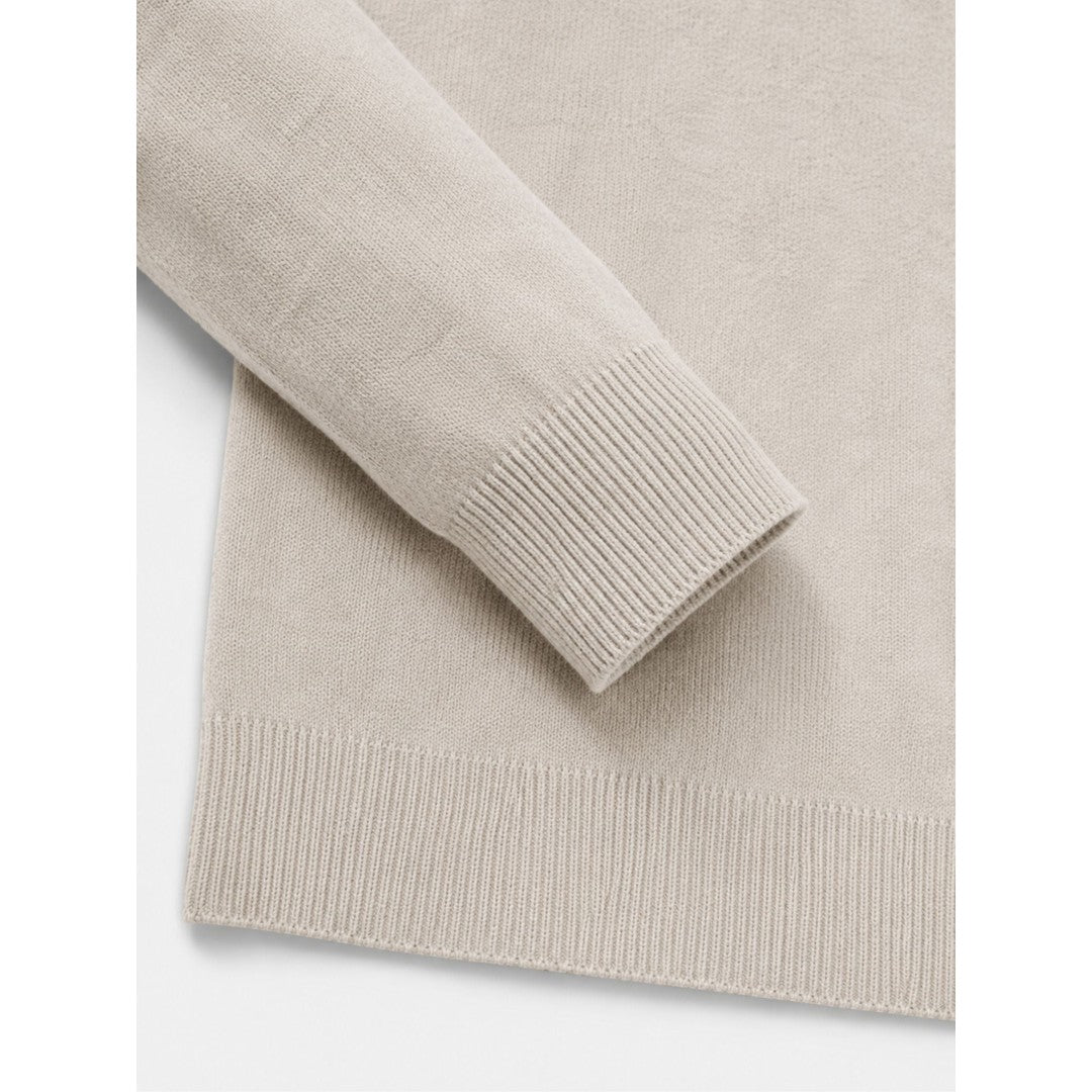 Man wearing the Emiliano men's v-neck merino wool zip-up sweater, 8 view