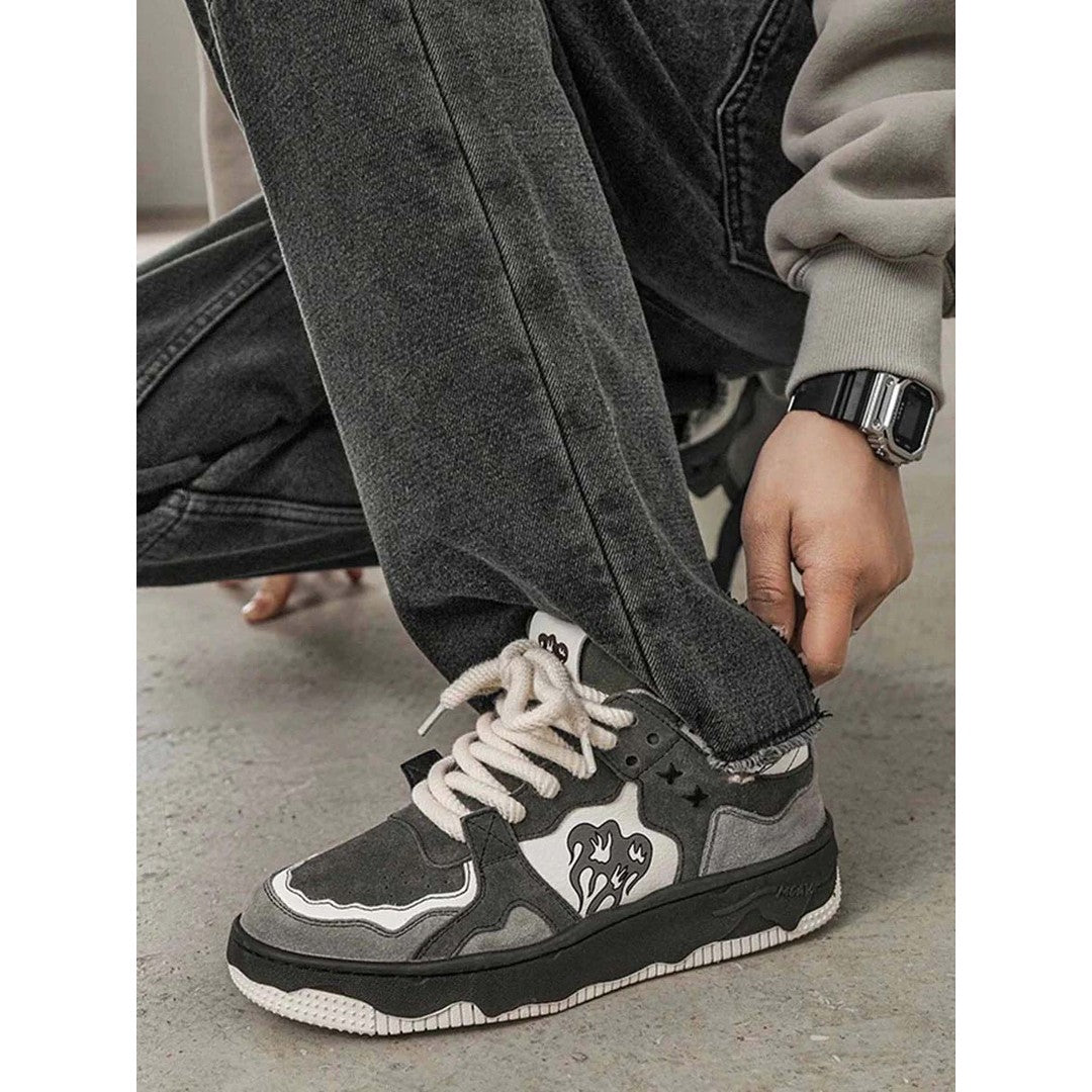 Man wearing the Emmett men's vintage shoes, side view