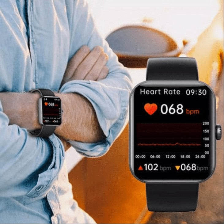 Water-resistant fitness tracking watch - product photo 6