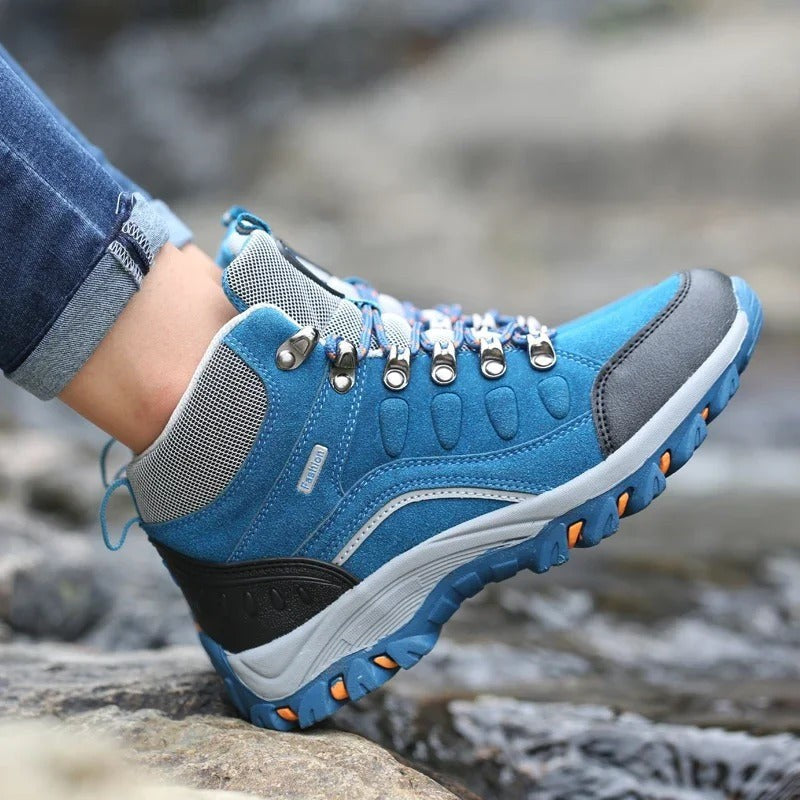 Women's waterproof hiking boots - product photo 5