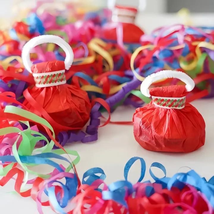 Biodegradable paper throw streamers - product photo 3