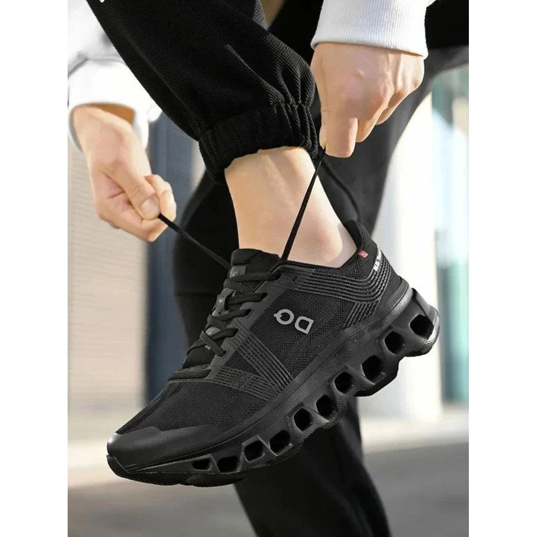 Man wearing the Gordon men's sneakers, flatlay view