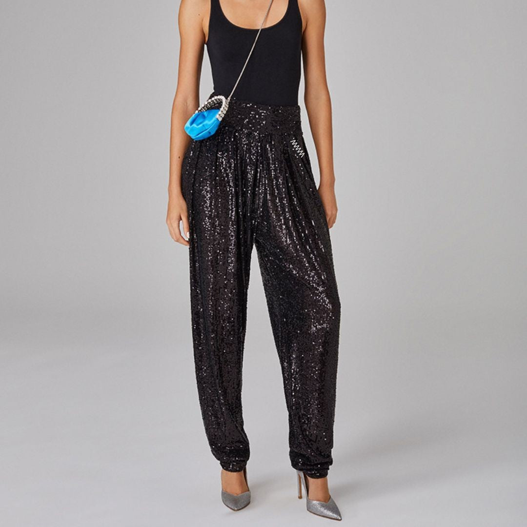 Woman wearing the Halcyon women's joggers, front view