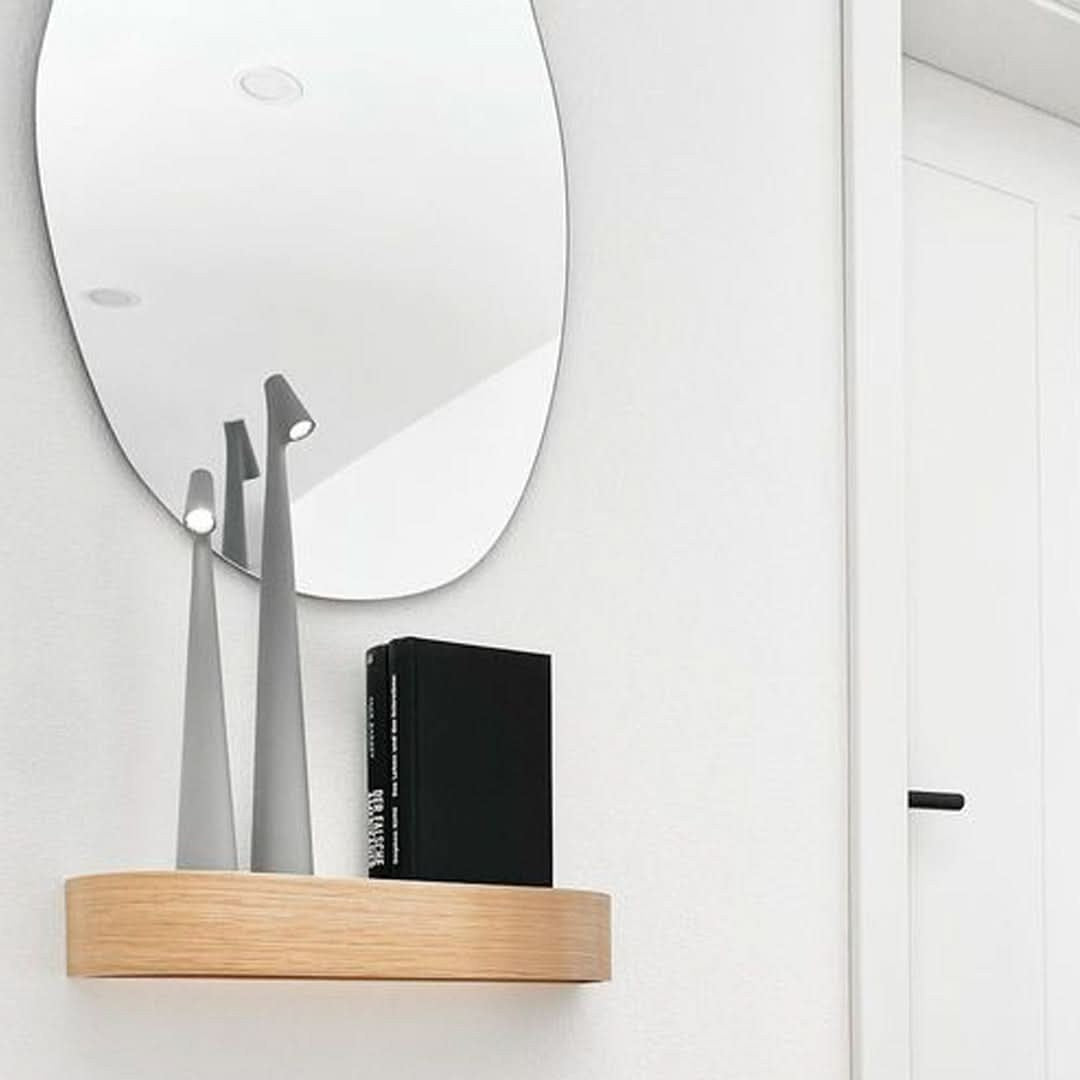 Cordless metal LED table lamp with touch dimming - product photo 12