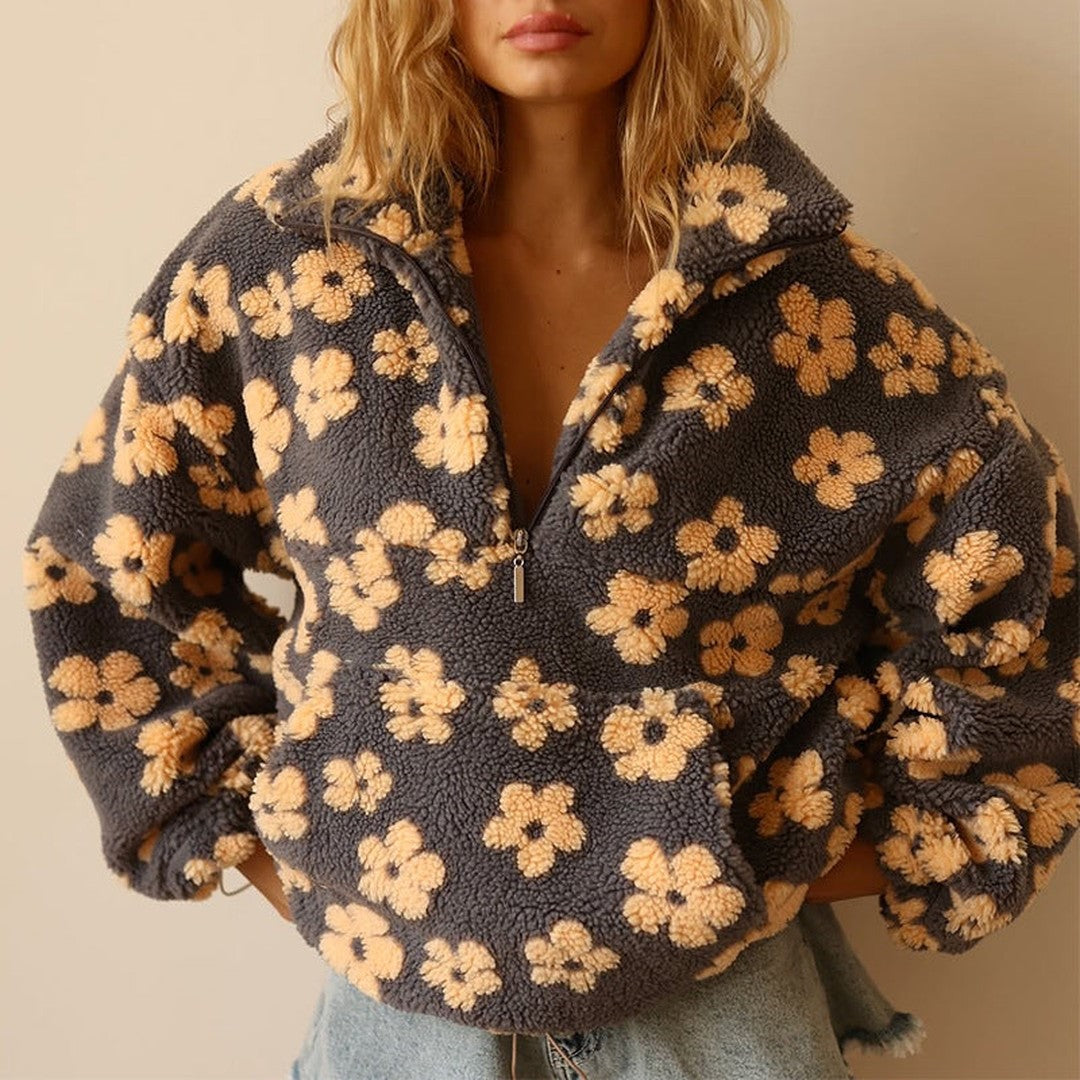 Woman wearing the Henriette women's fleece printed sweatshirt, front view