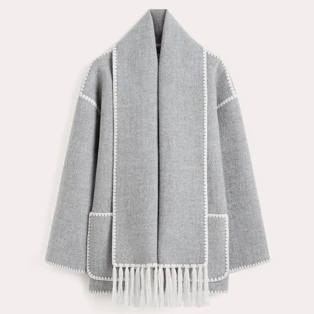 Woman wearing the Jolie women's fleece jacket, side view
