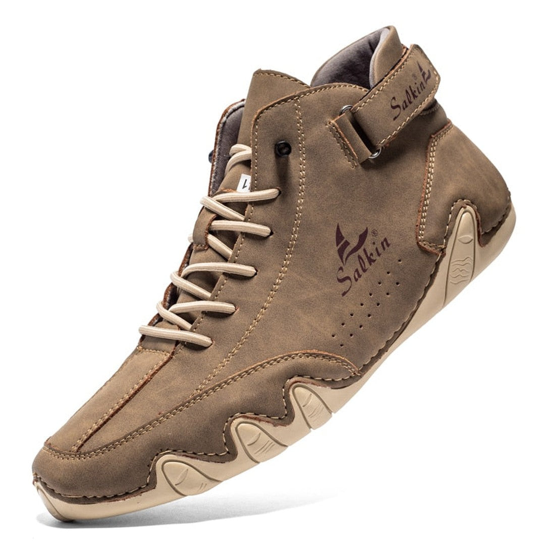Man wearing the Kaden men's leather shoes, 7 view