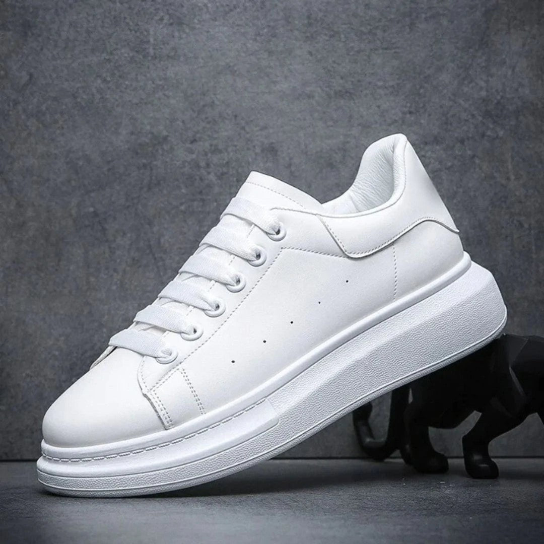 Man wearing the Keaton men's lightweight sneakers, front view
