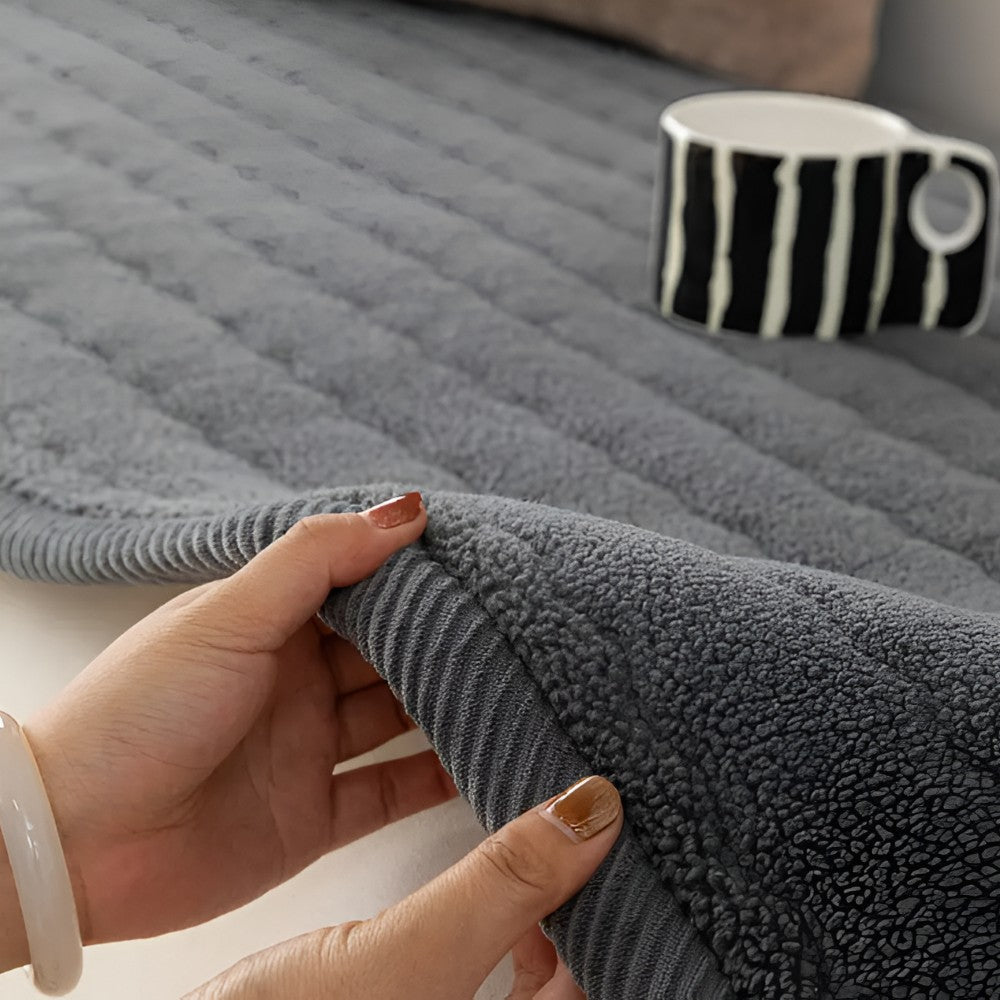 Non-slip pet sofa cover - product photo 13