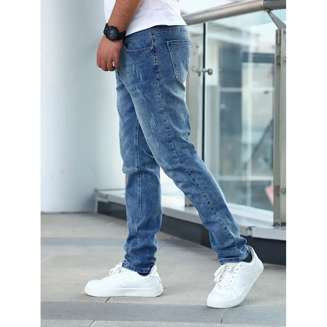 Man wearing the Kian men's denim pocket detail pants, model view