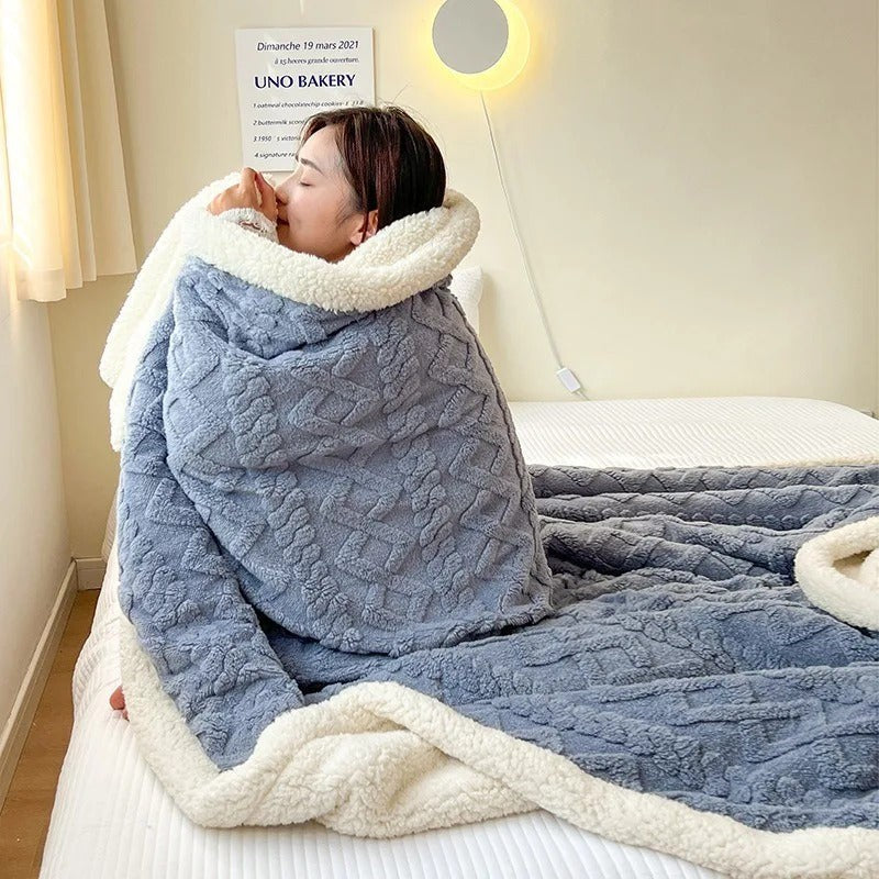 Thick lambswool and fleece winter blanket - product photo 11