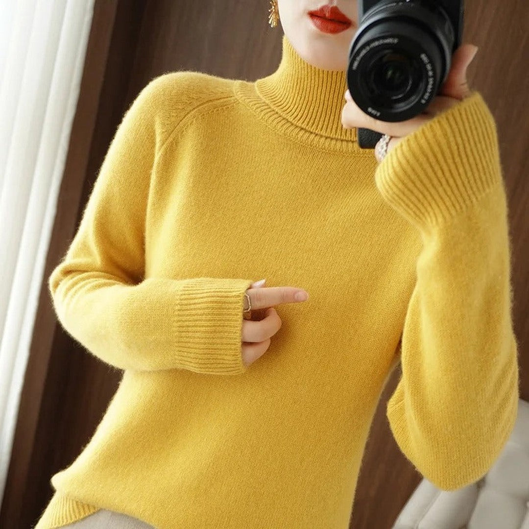Woman wearing the Lark women's knit sweater, detail view