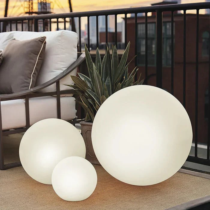 Rechargeable LED garden globe light - product photo 12