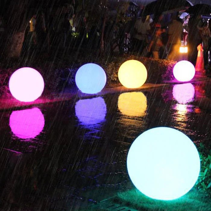 Rechargeable LED garden globe light - product photo 16