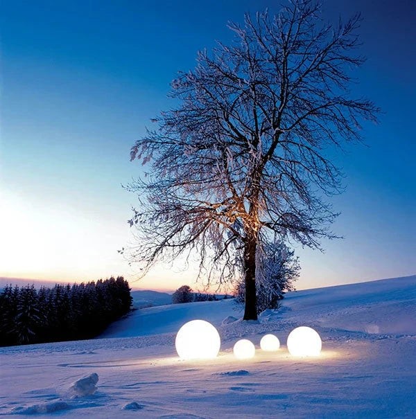 Rechargeable LED garden globe light - product photo 19