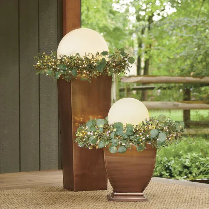 Rechargeable LED garden globe light - product photo 8