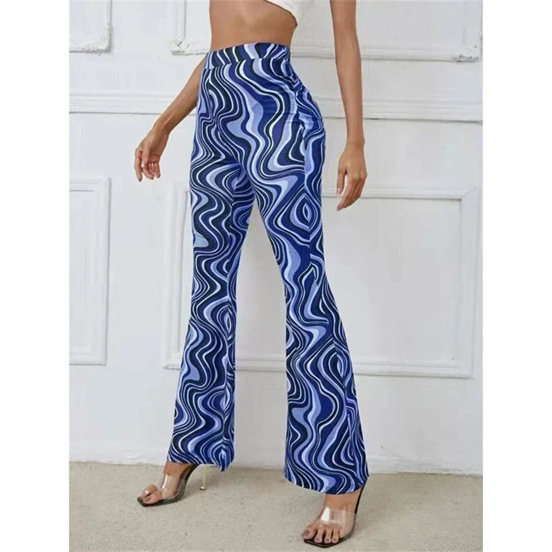 Woman wearing the Lyra women's pants, back view