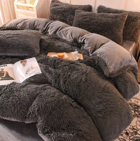 Long-pile mink velvet duvet cover set - product photo 1