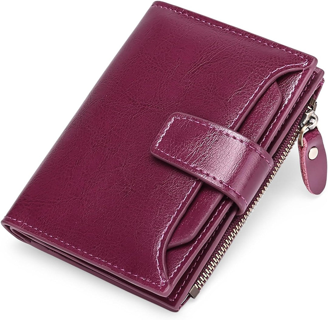Compact leather RFID blocking wallet - product photo 12