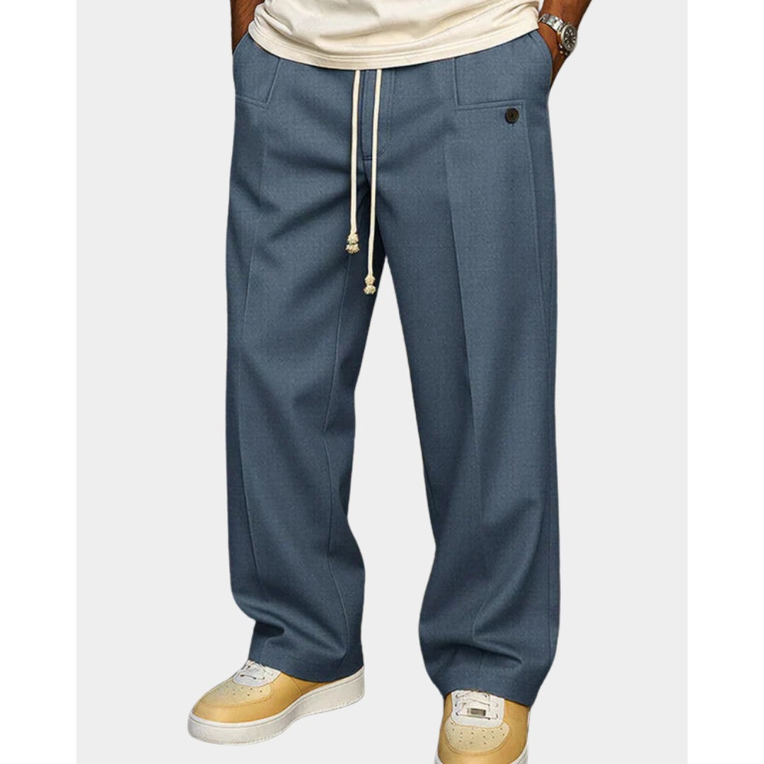 Man wearing the Mason men's elegant pants, back view
