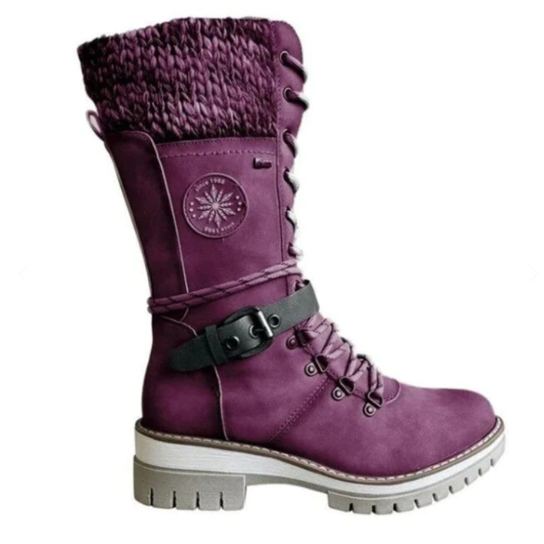 Woman wearing the Maya women's boots, 9 view