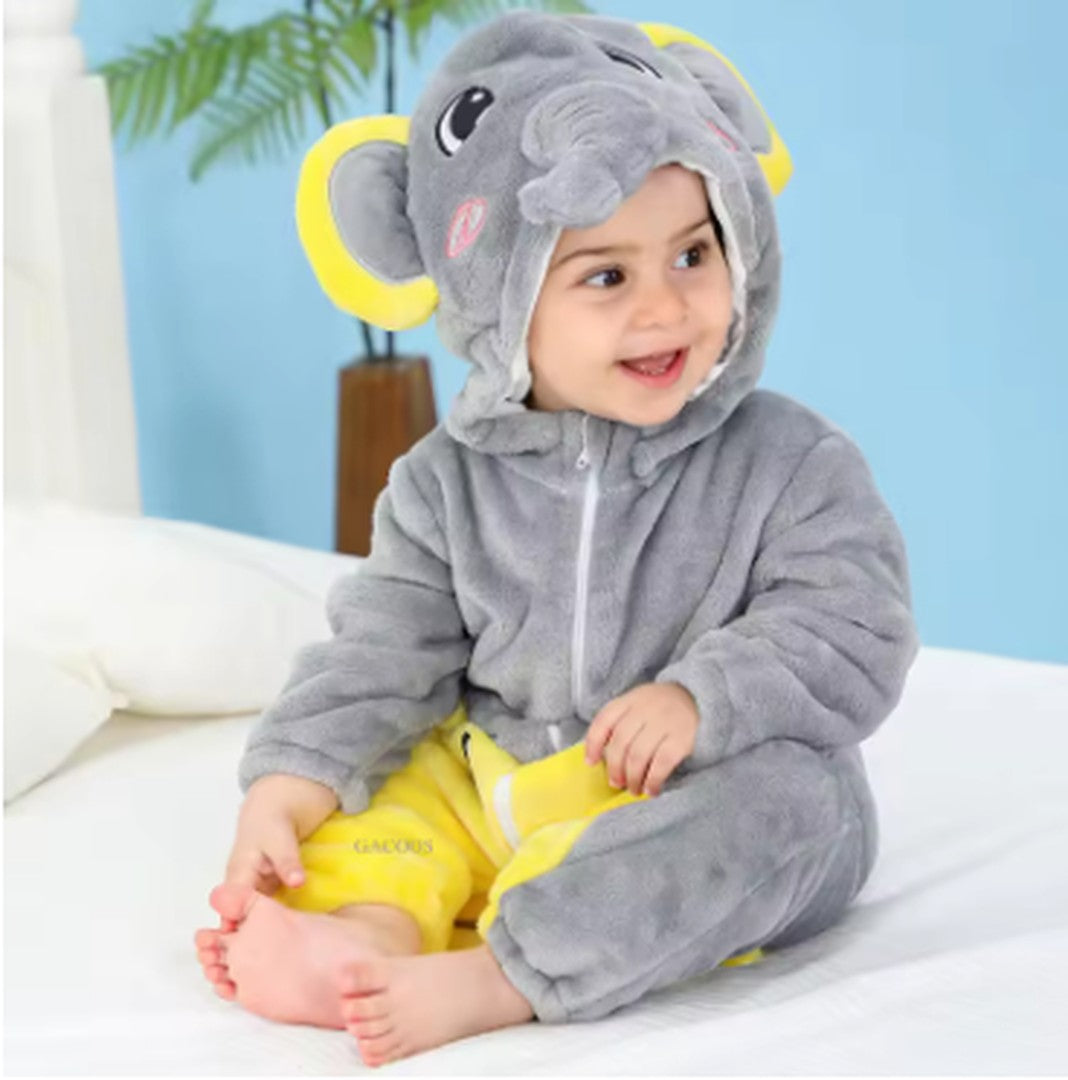Hooded flannel baby romper - product photo 16