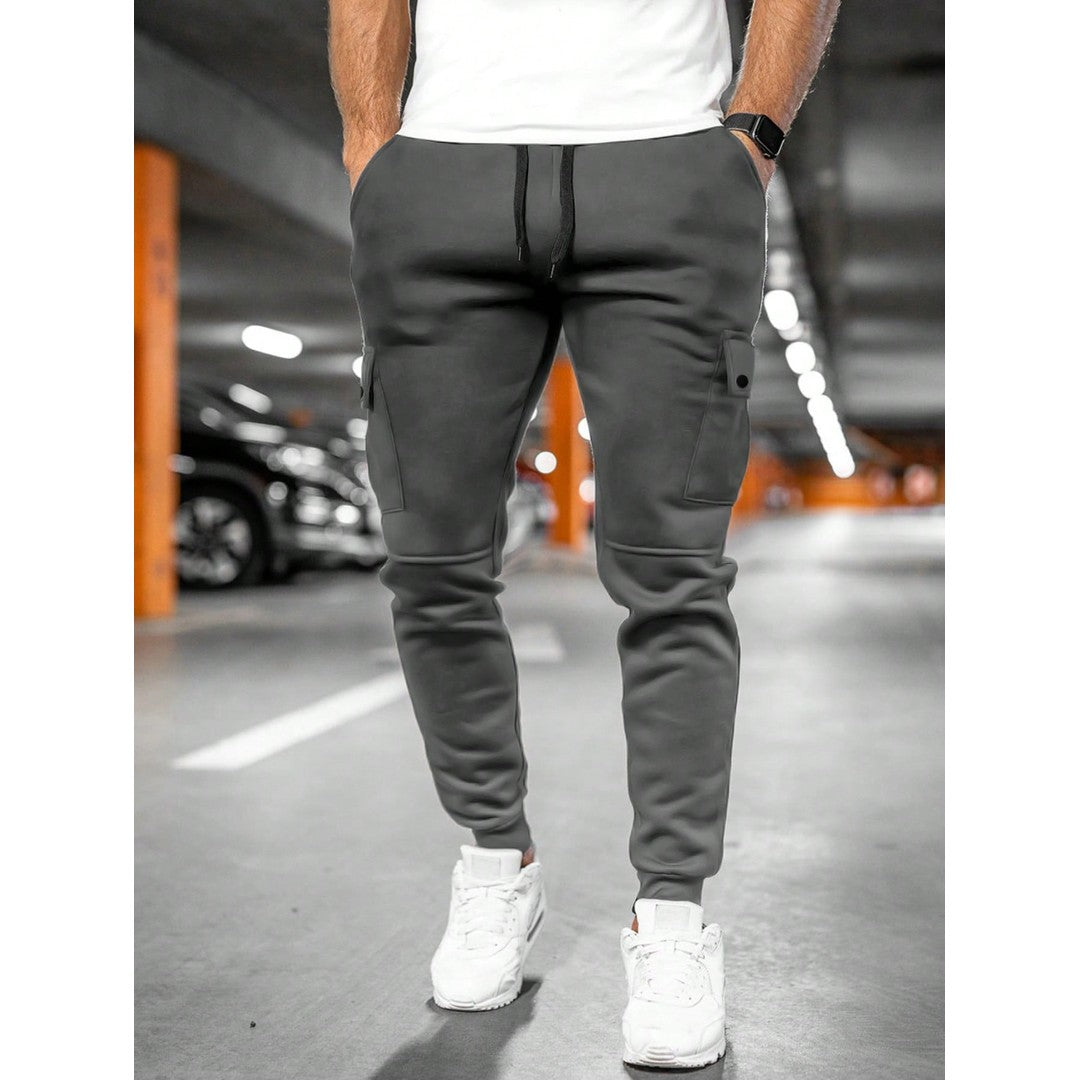 Man wearing the Nolan men's roll-up joggers, back view
