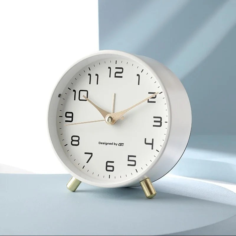 Silent Scandinavian table clock - product photo 2