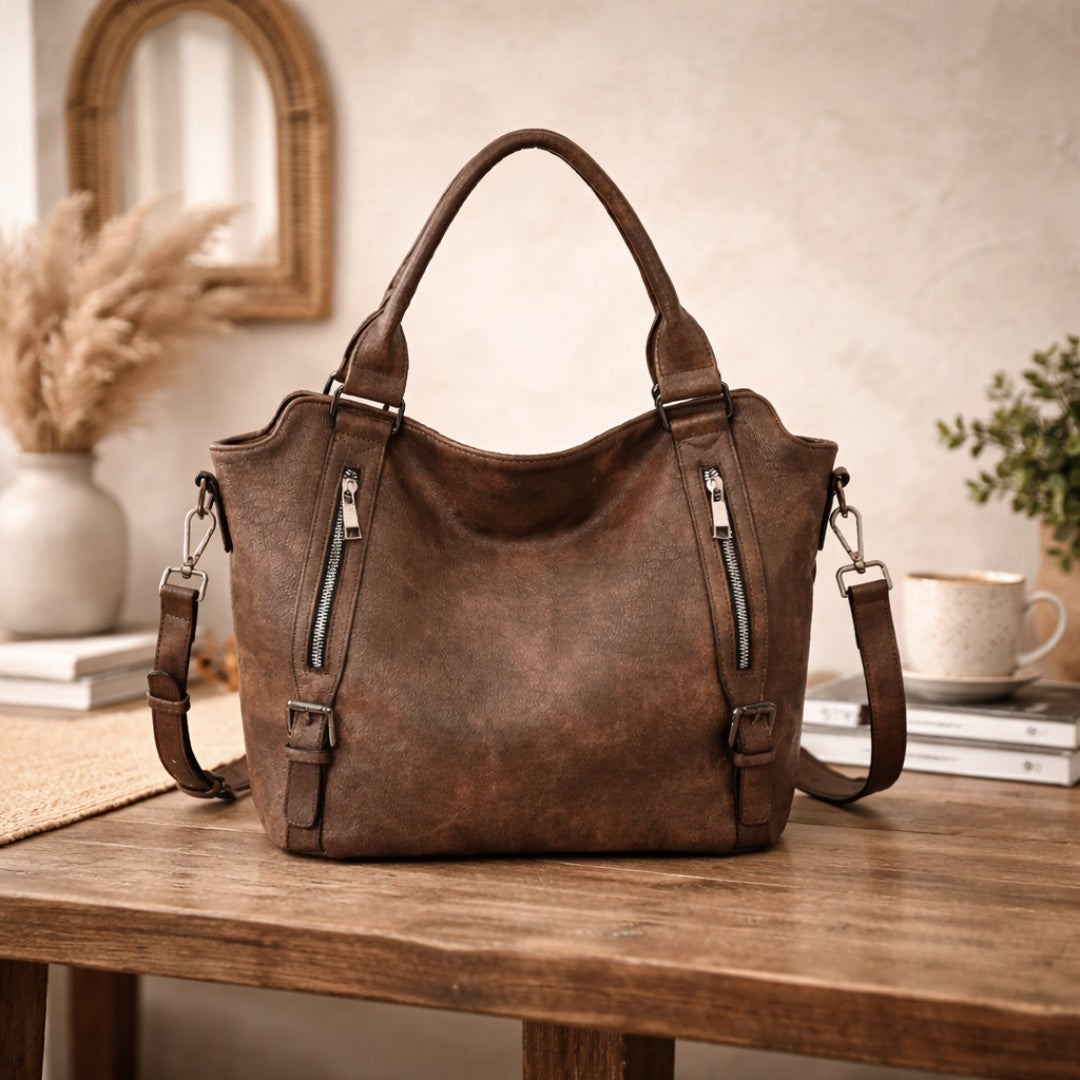 Woman wearing the Paulina women's elegant bag, 9 view