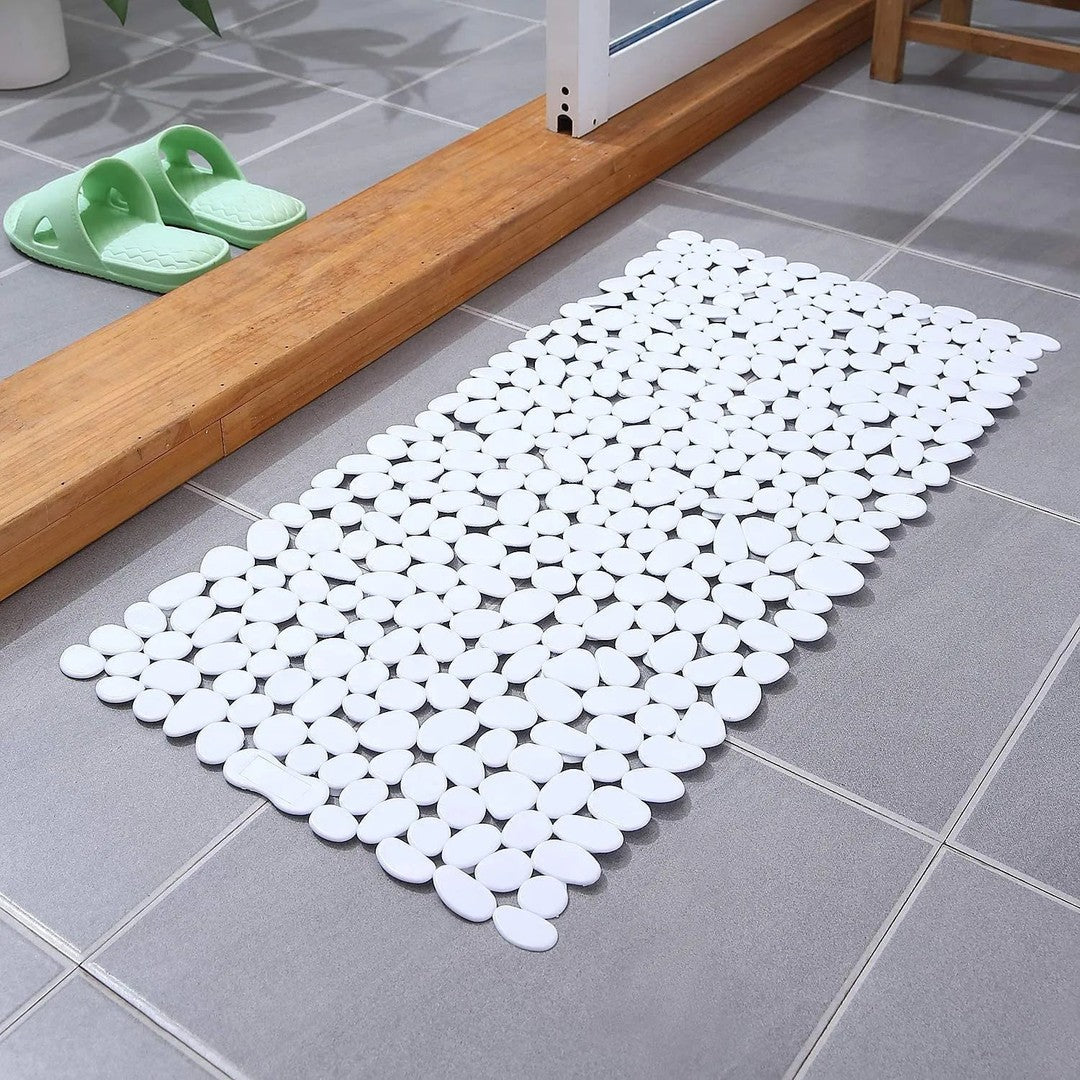 Pebble-textured non-slip bath mat - product photo 1