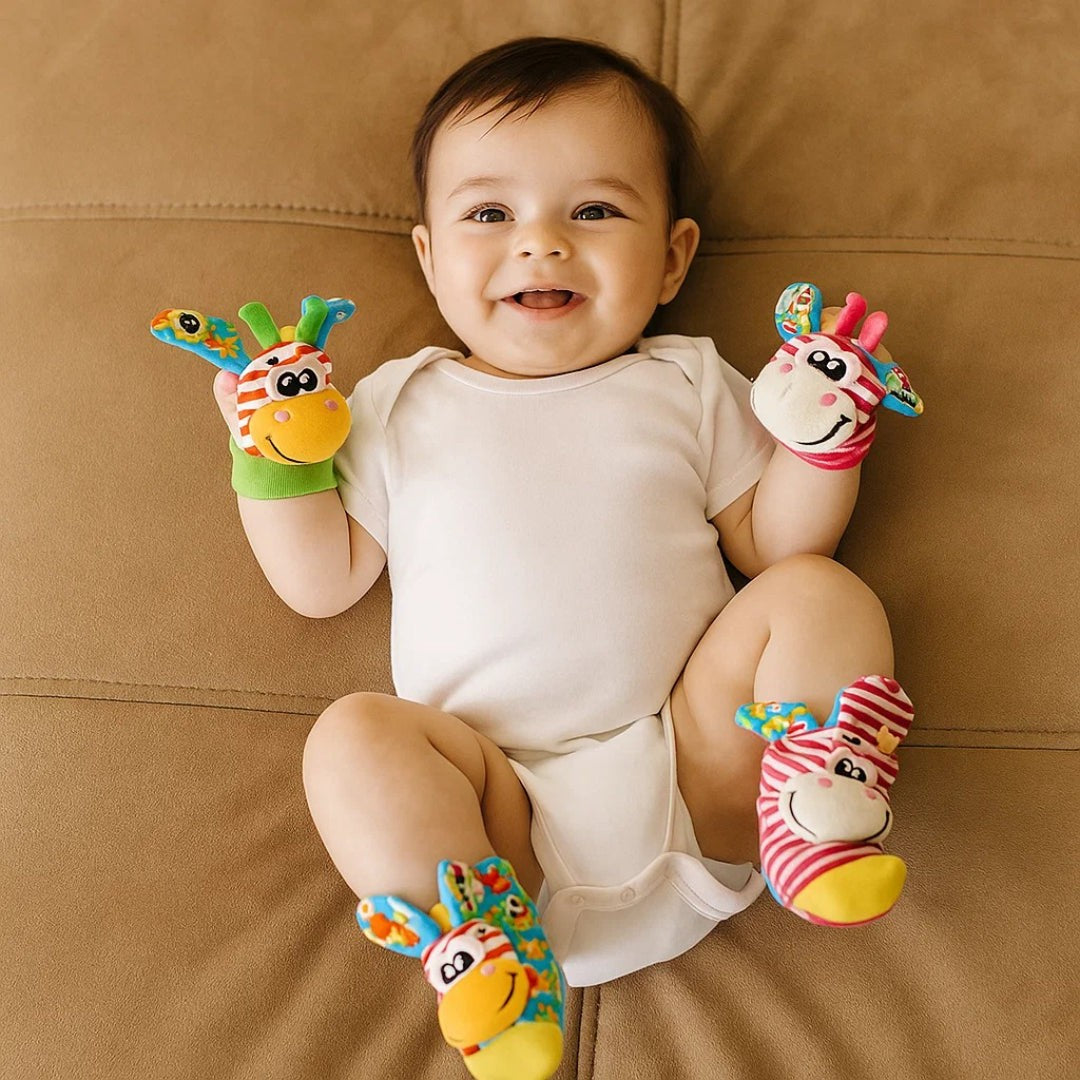 Baby wrist rattle and sock sensory set - product photo 8