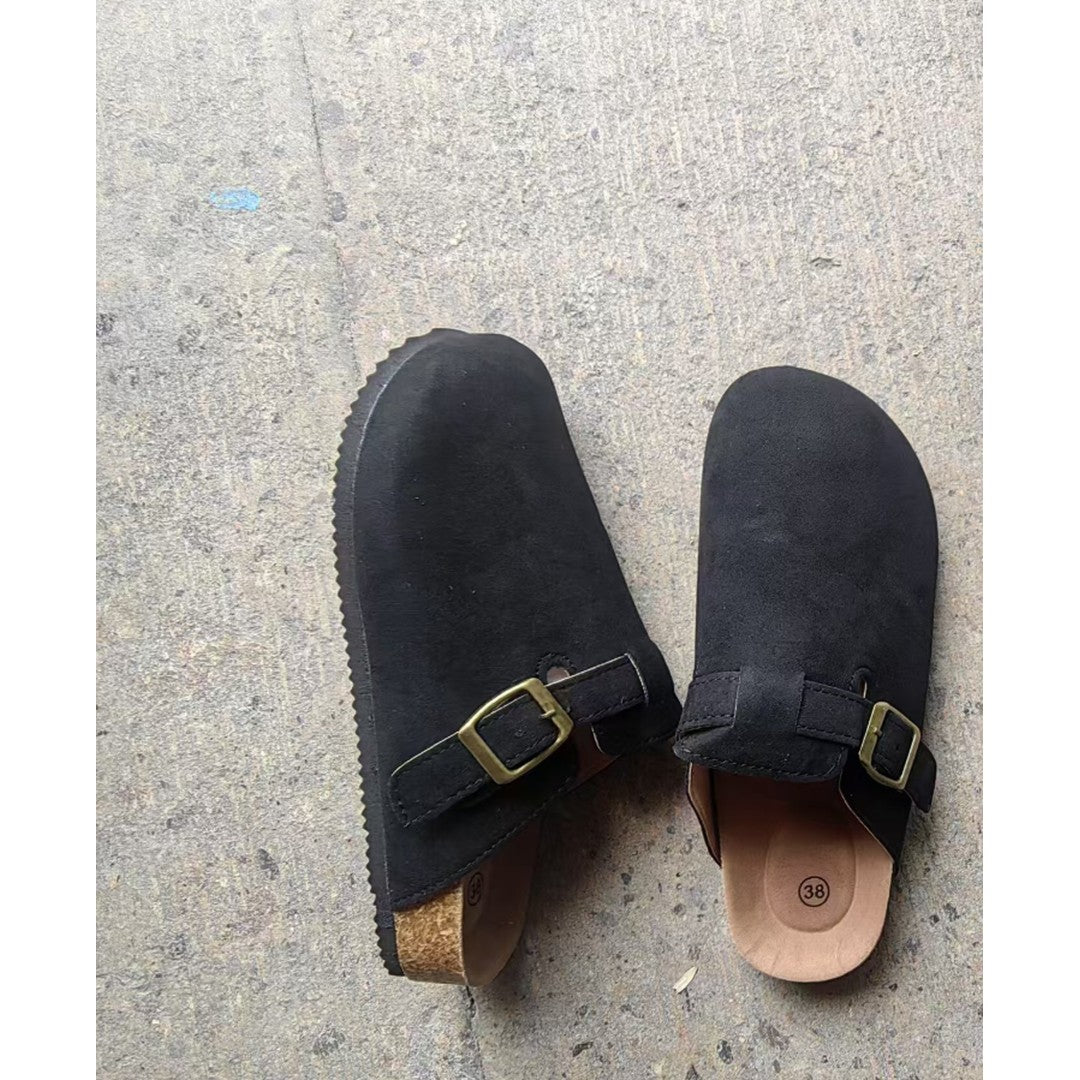 Man wearing the Reeve men's suede shoes, 7 view