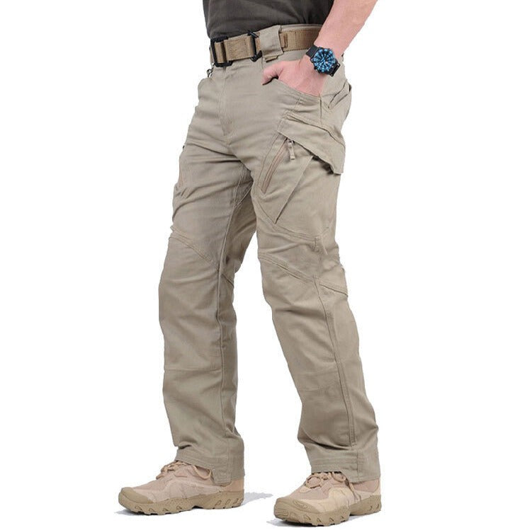 Water-repellent cargo pants with multiple pockets - product photo 1