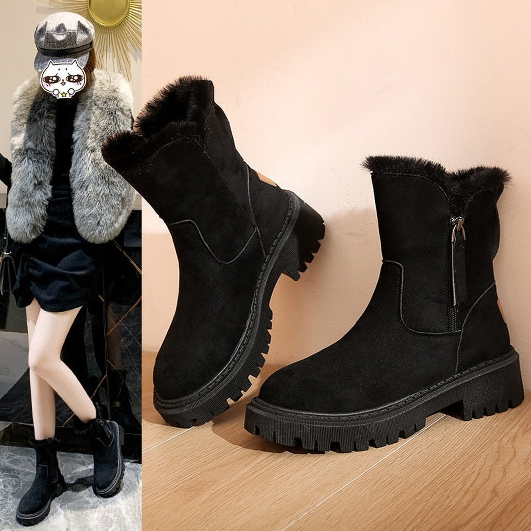 Woman wearing the Rosalie women's boots, side view