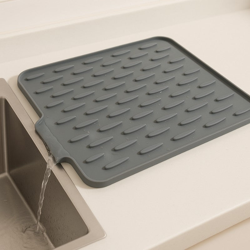 Silicone draining and drying mat - product photo 1