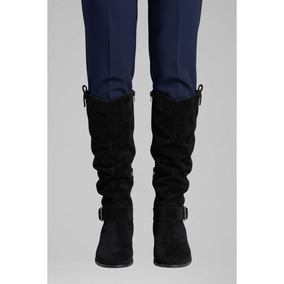 Woman wearing the Sabrina women's boots, 9 view