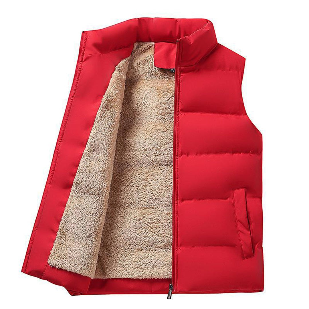 Man wearing the Salvatore men's fleece vest, 11 view