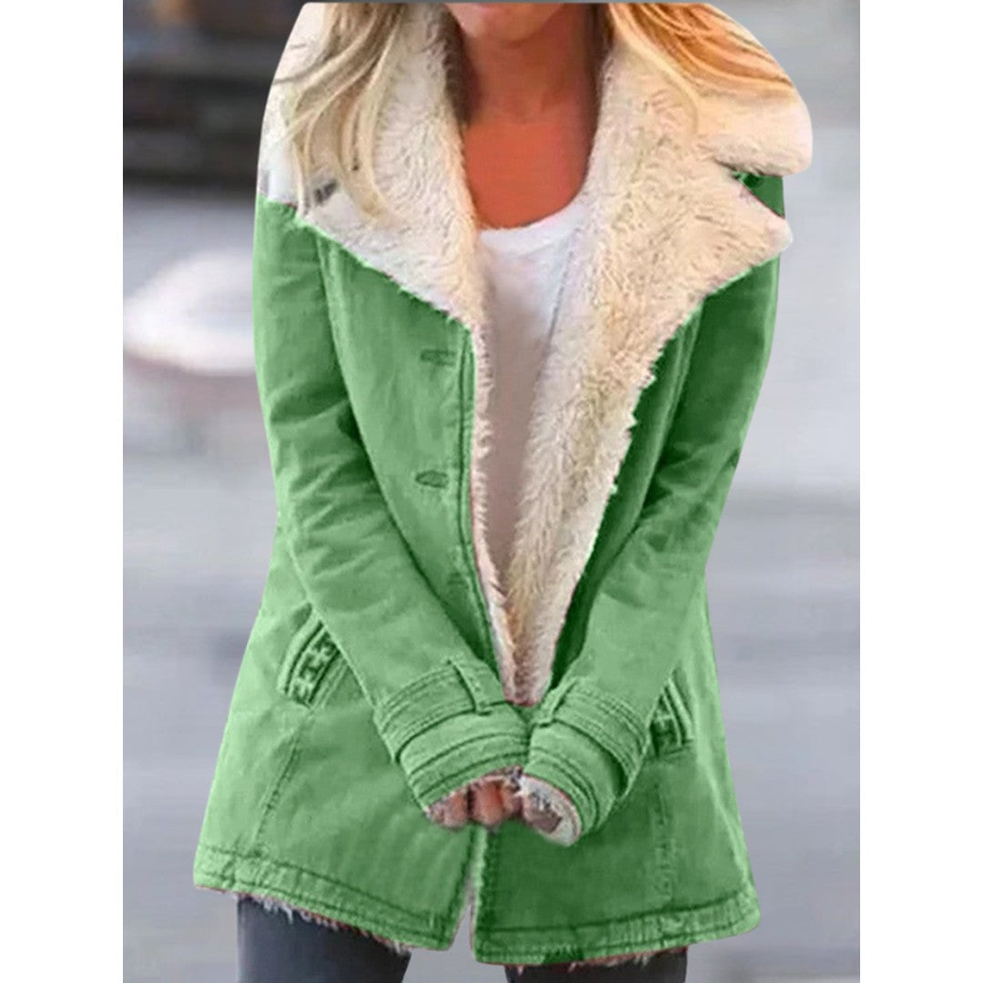 Woman wearing the Scarlett women's jacket, detail view