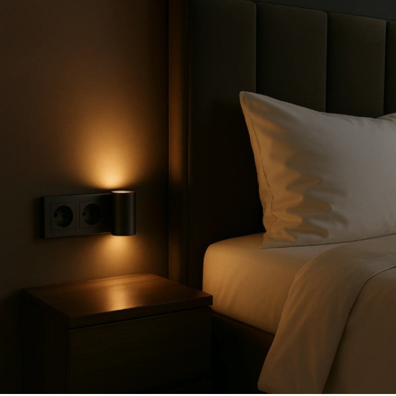 Plug-in dimmable LED wall light - product photo 7