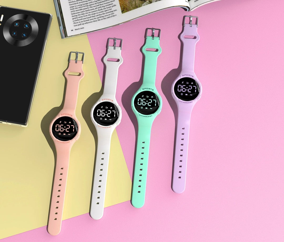 Kids' IP68 activity tracker watch - product photo 7