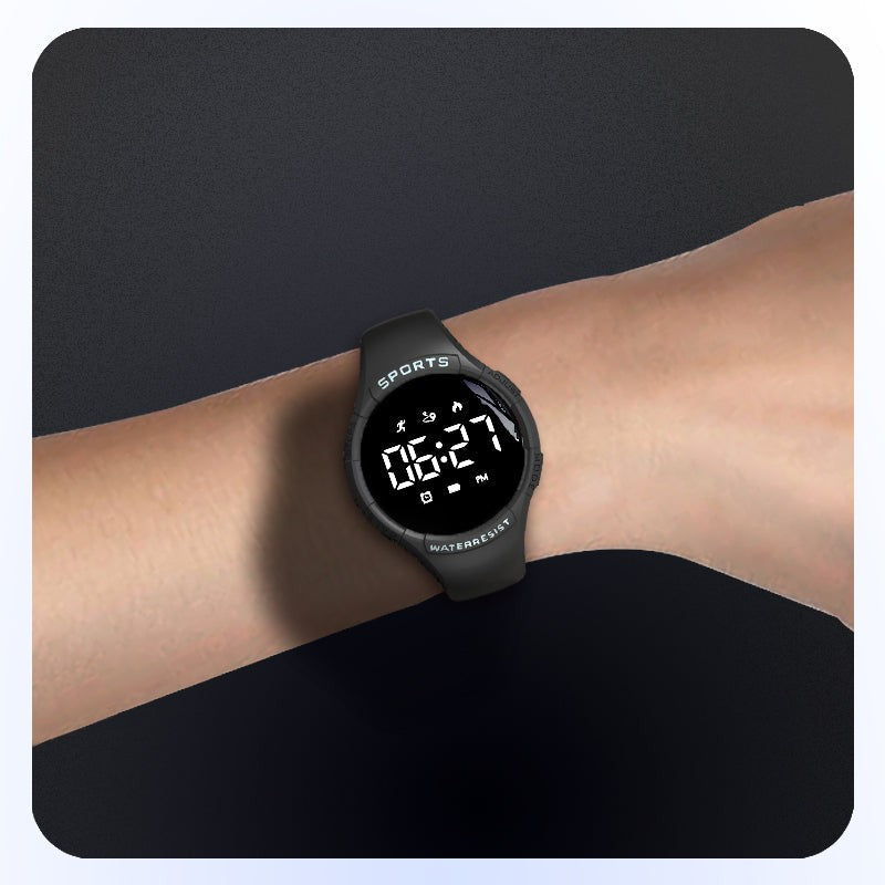 Kids' IP68 activity tracker watch - product photo 9