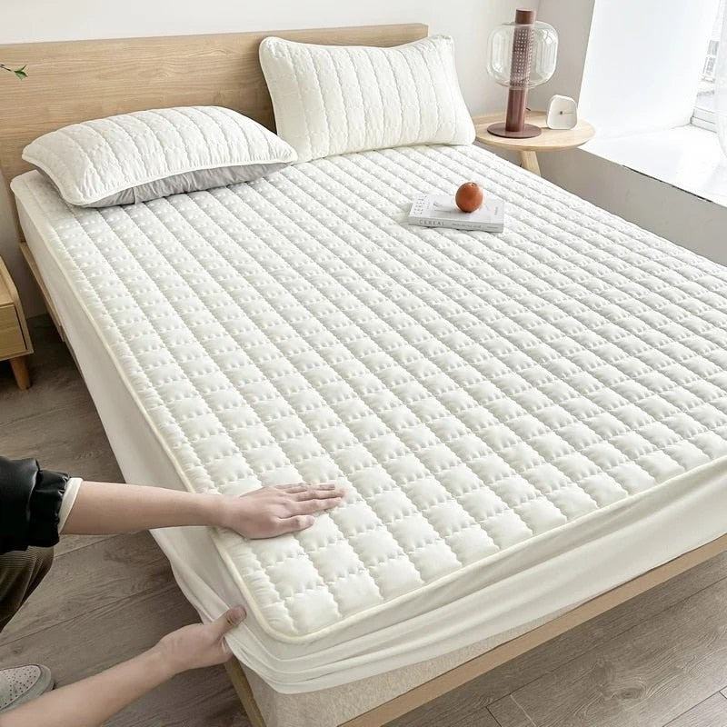 Fitted waterproof mattress protector - product photo 8