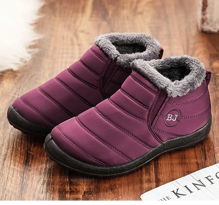Waterproof lined winter slip-on boots - product photo 11