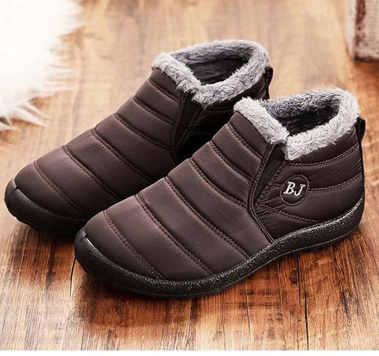 Waterproof lined winter slip-on boots - product photo 12