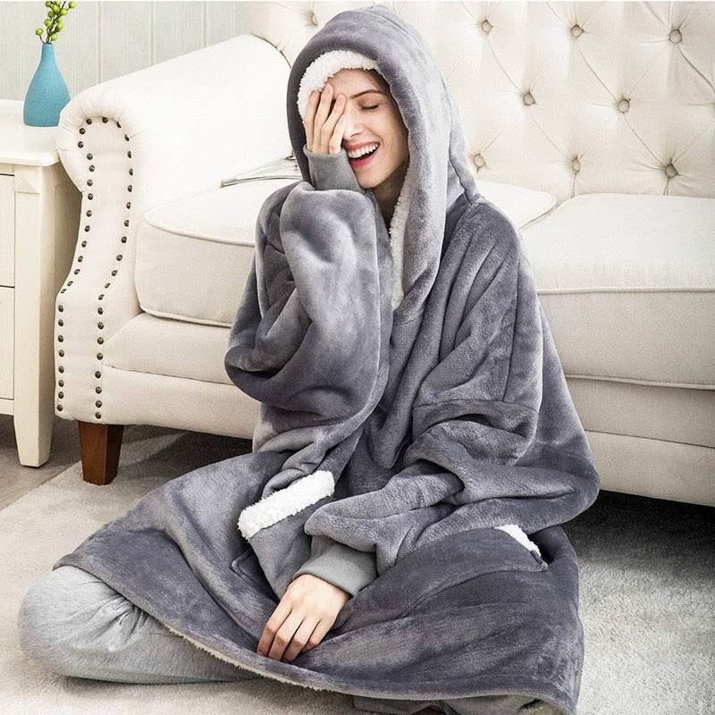 Oversized wearable fleece hoodie blanket - product photo 1