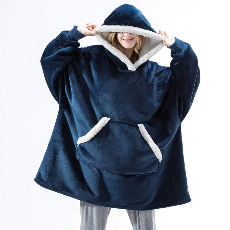 Oversized wearable fleece hoodie blanket - product photo 10