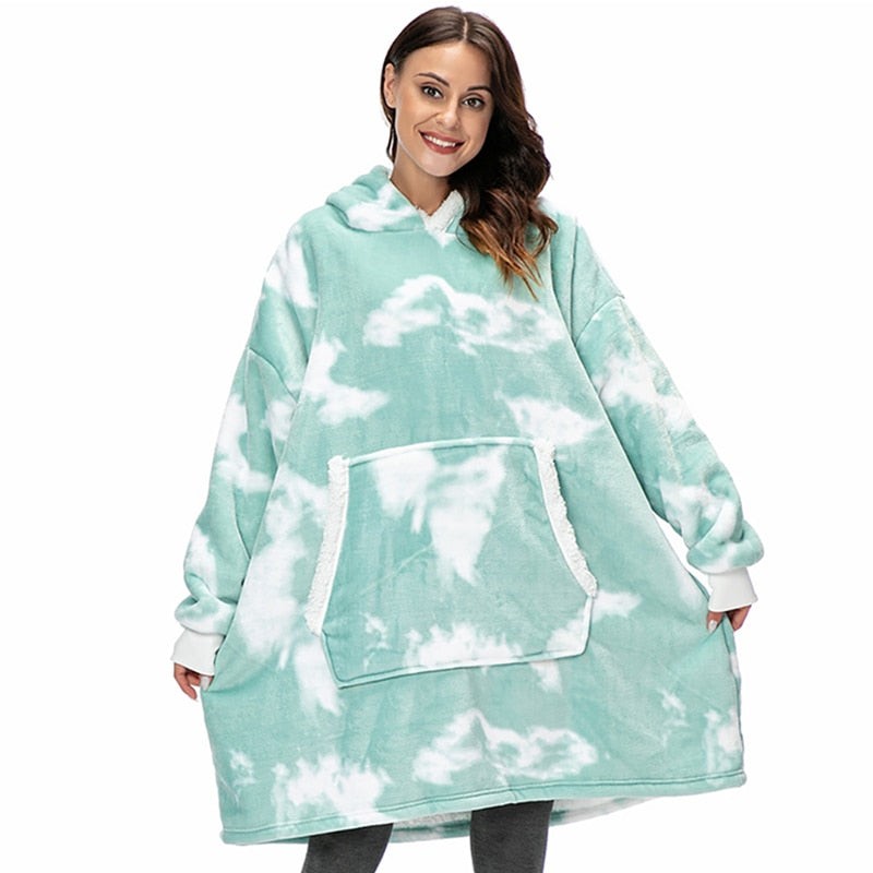 Oversized wearable fleece hoodie blanket - product photo 9