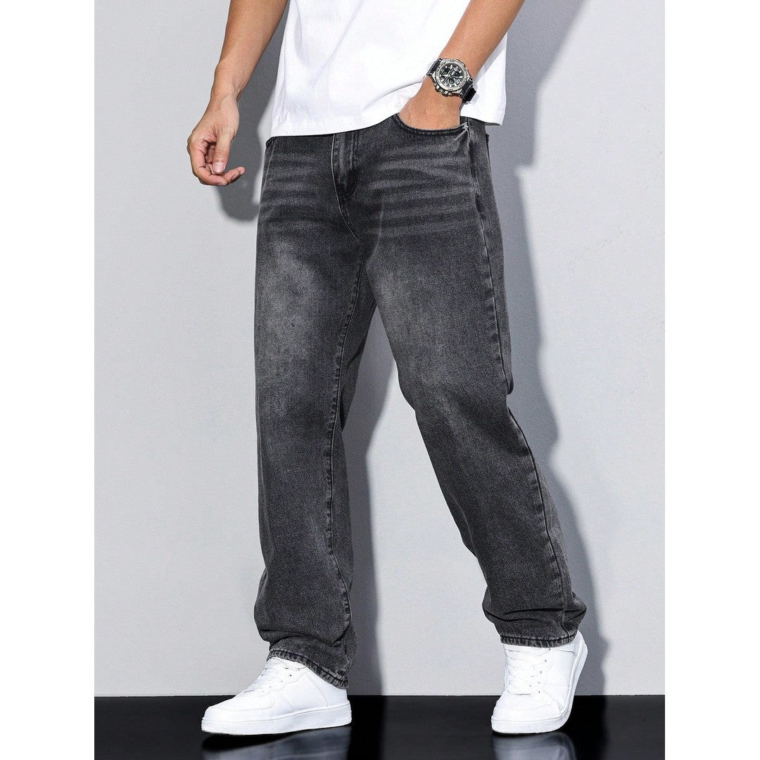 Man wearing the Soren men's solid-color denim jeans, 19 view